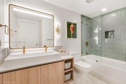 Picture of 601 NE 1St Ave # 4406, Miami, FL 33132