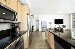 Picture of 79 SW 12Th St, Miami, FL 33130