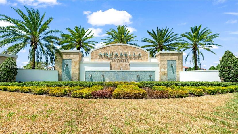 Picture of 3290 W 114Th Ter # 3290, Hialeah FL 33018