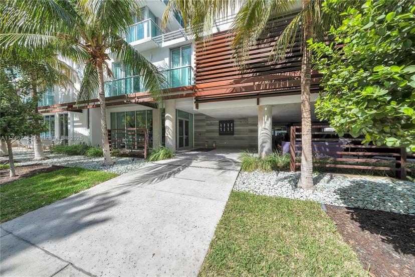 Picture of 1215 West Ave # 303, Miami Beach FL 33139