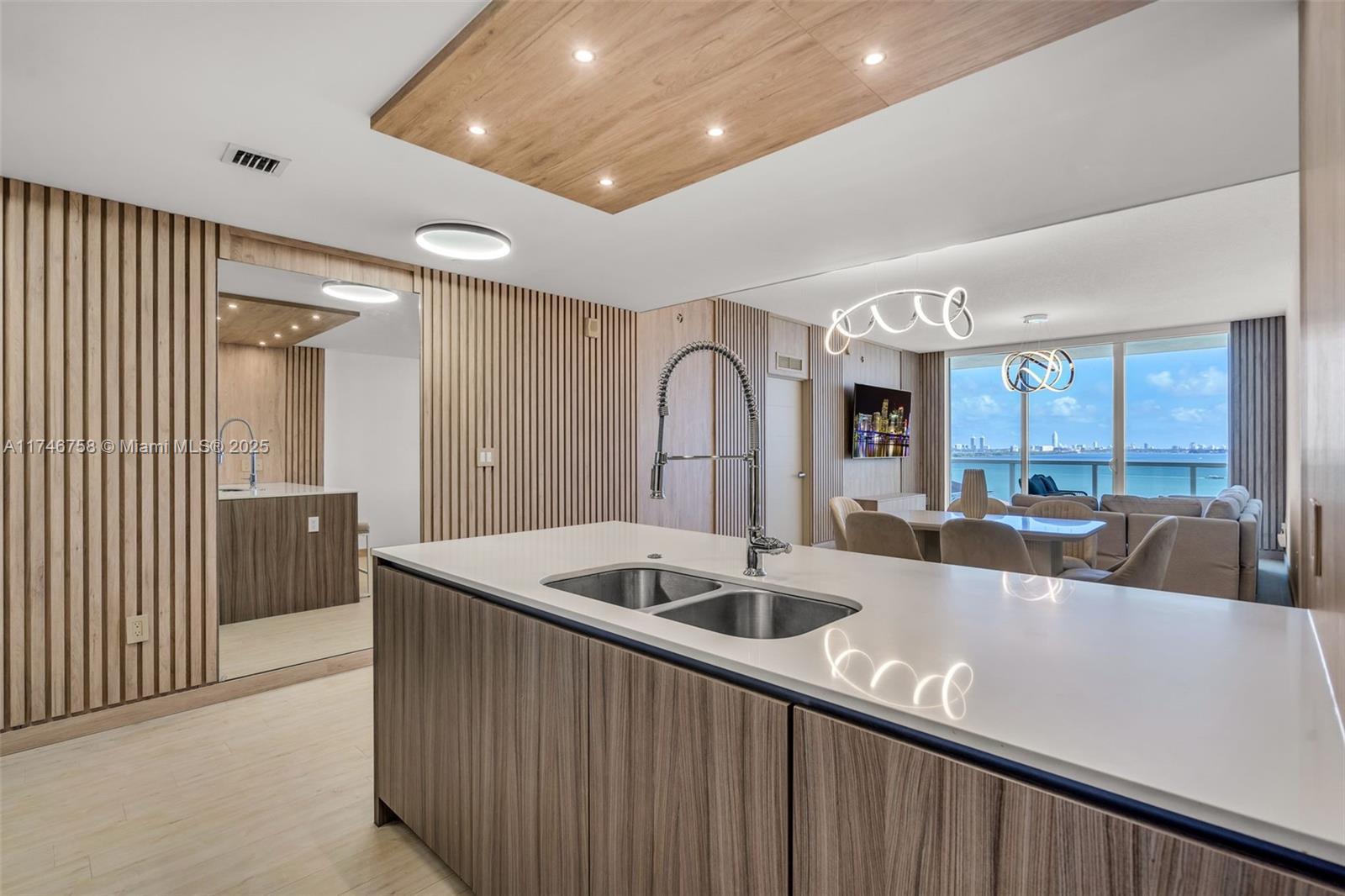 Picture of 600 NE 27Th St # 1102, Miami, FL 33137