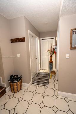 Picture of 8007 Lagos De Campo Blvd # 4, Tamarac, FL 33321
