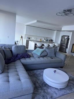 Picture of 2049 S Ocean Dr # 908, Hallandale Beach, FL 33009