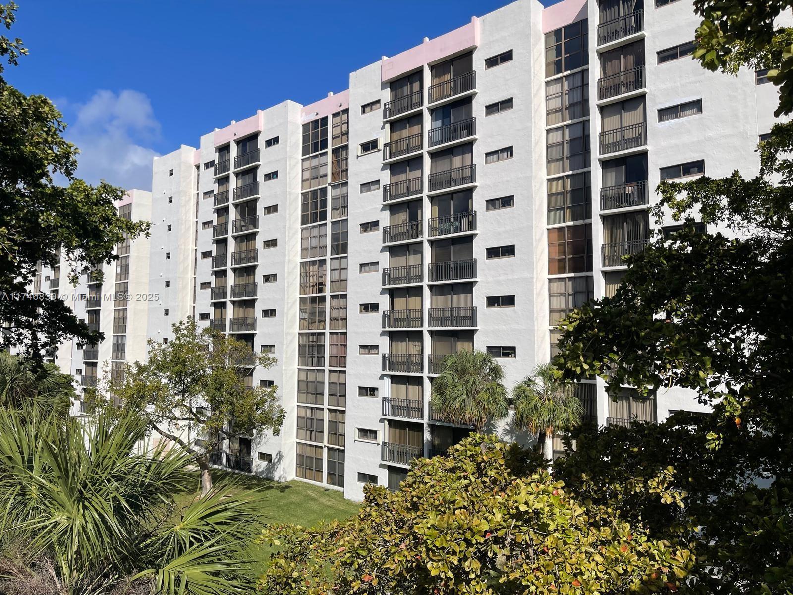 Picture of 17011 N Bay Rd # 507, Sunny Isles Beach, FL 33160