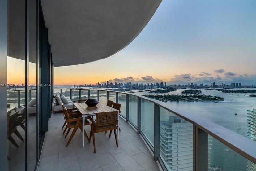 Picture of 500 Alton Rd # 3303, Miami Beach FL 33139