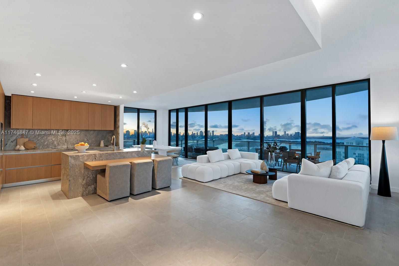 Picture of 500 Alton Rd # 3303, Miami Beach, FL 33139