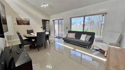 Picture of 10885 NW 30Th Pl # 493, Sunrise, FL 33322