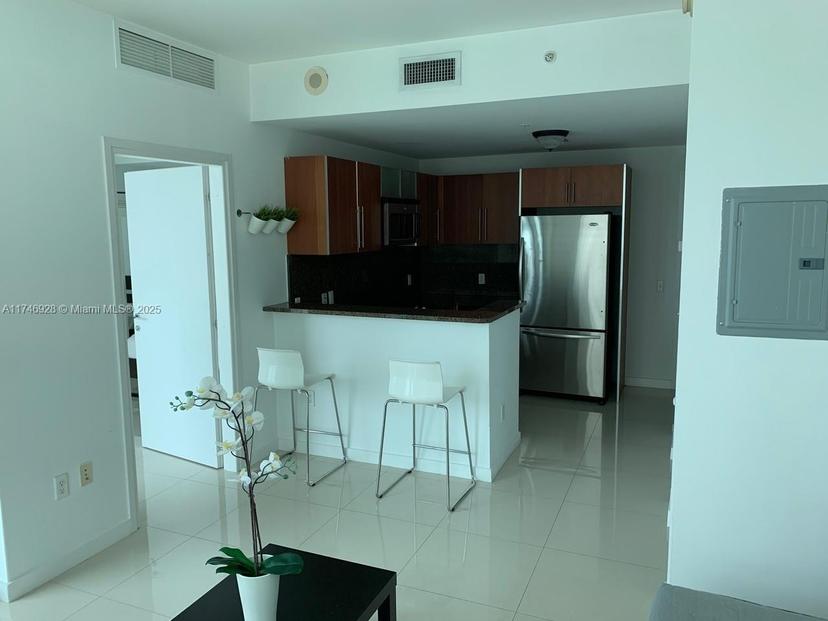 Picture of 300 S Biscayne Blvd # 2711, Miami FL 33131