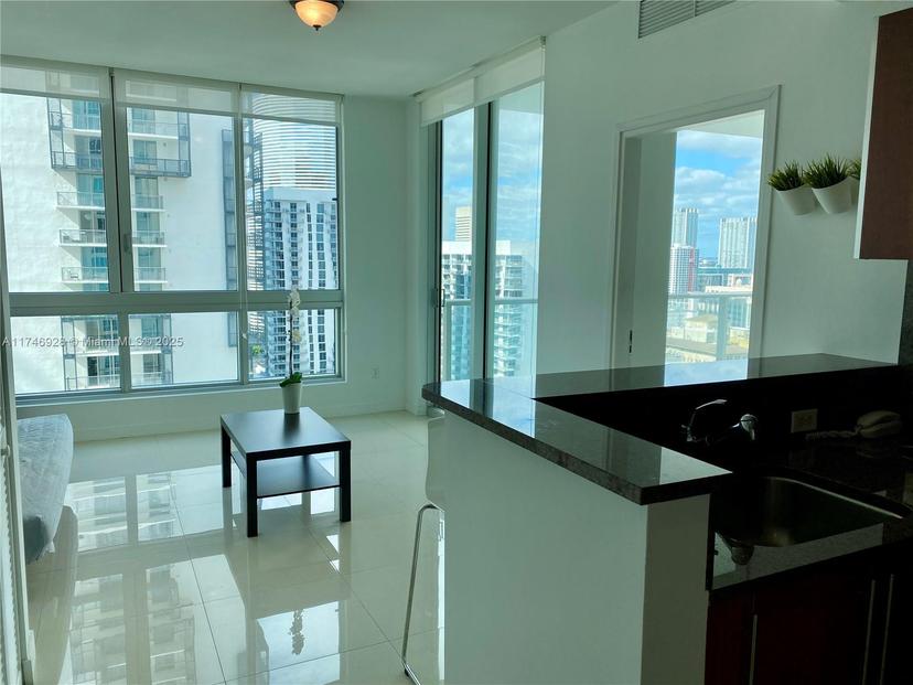 Picture of 300 S Biscayne Blvd # 2711, Miami FL 33131