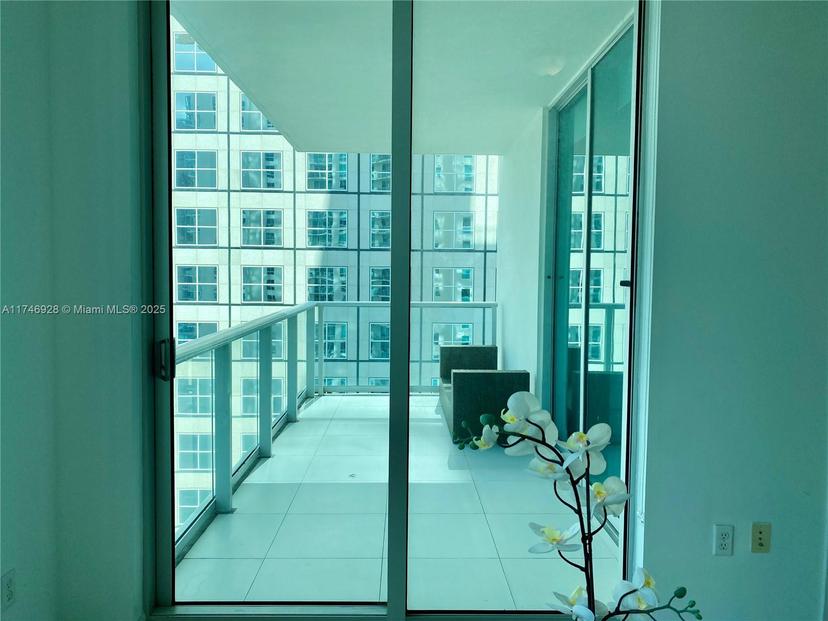 Picture of 300 S Biscayne Blvd # 2711, Miami FL 33131