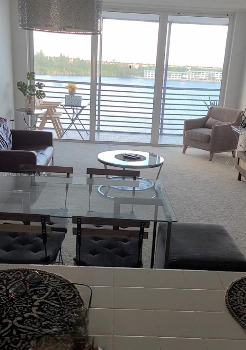 Picture of 1075 NE Miami Gardens Dr # 708, Miami FL 33179