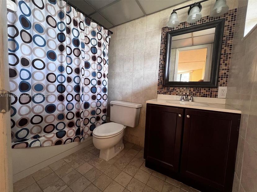 Picture of 7850 W Mcnab Rd # 208, Tamarac FL 33321