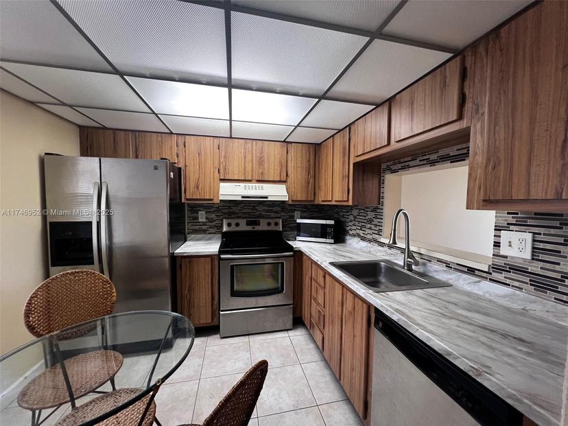 Picture of 7850 W Mcnab Rd # 208, Tamarac FL 33321
