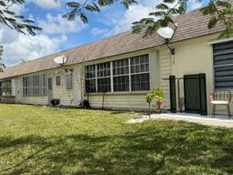 Picture of 17084 SW 112Th Ct # V3142, Miami, FL 33157