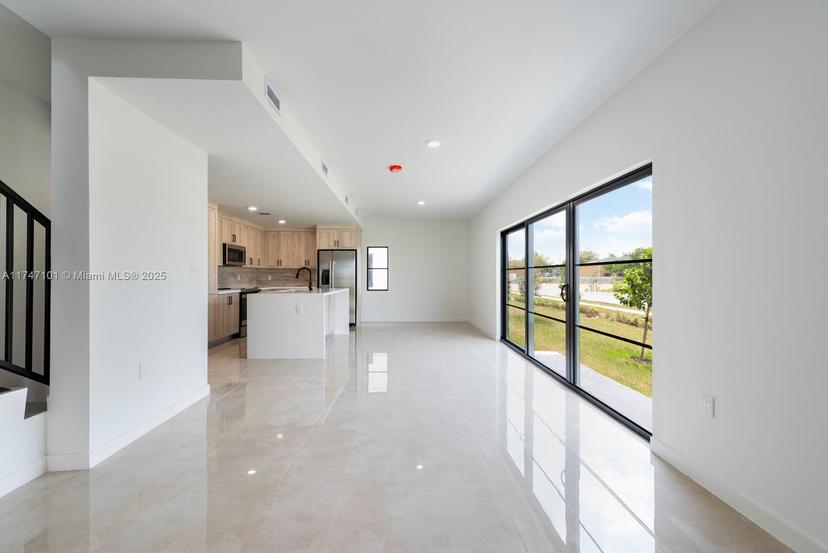 Picture of 1323 NW 1 St, Florida City FL 33034