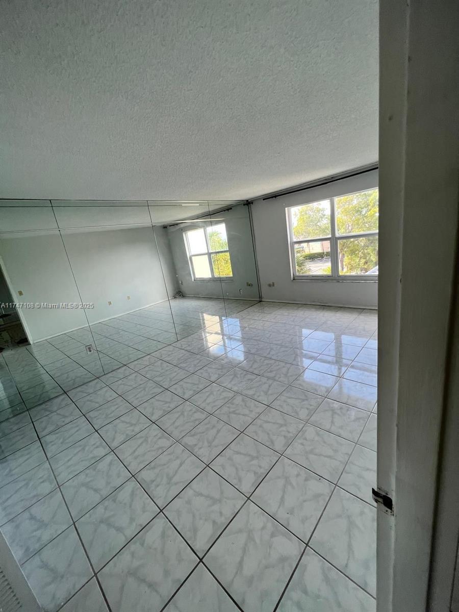 Picture of 555 NE 123Rd St # B, North Miami, FL 33161