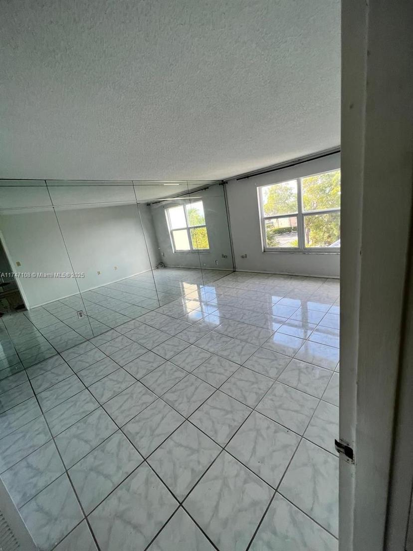 Picture of 555 NE 123Rd St # B, North Miami FL 33161