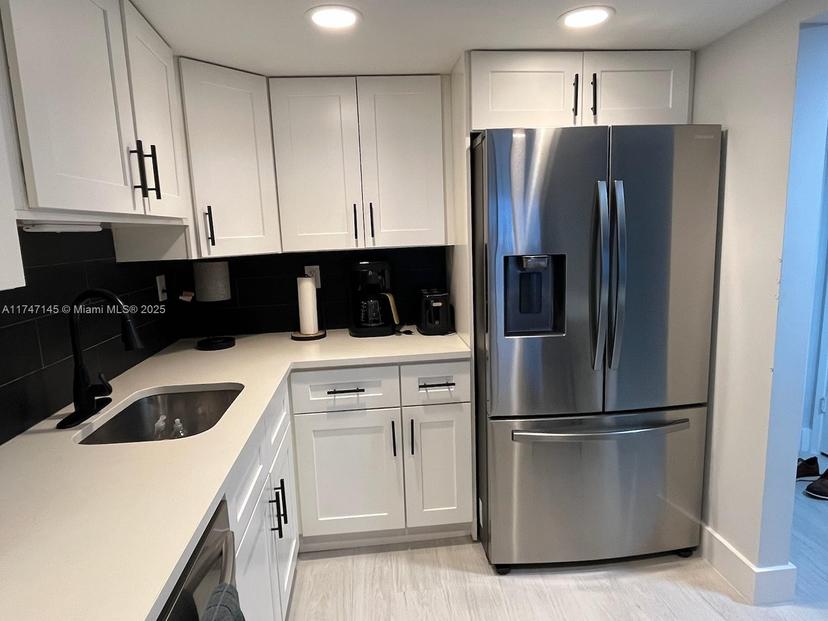 Picture of 20355 NE 34 Ct # 2429, Aventura FL 33180