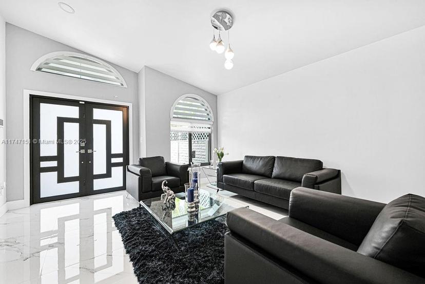 Picture of 1311 SW 139Th Ct, Miami FL 33184