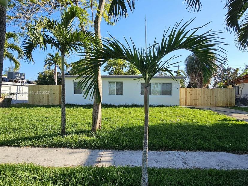 Picture of 5510 SW 37Th Ct, Davie FL 33314