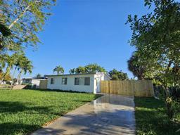 Picture of 5510 SW 37Th Ct, Davie, FL 33314