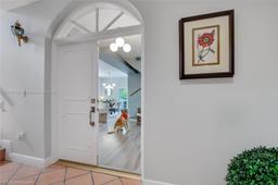 Picture of 111 Edgewater Dr # 1A, Coral Gables, FL 33133