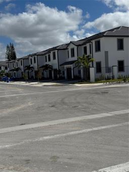 Picture of 19032 SW 345Th Ter # C, Homestead, FL 33034