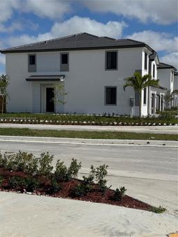 Picture of 19032 SW 345Th Ter # C, Homestead, FL 33034