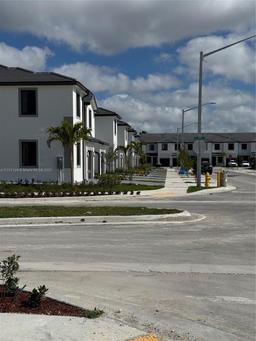 Picture of 19032 SW 345Th Ter # C, Homestead, FL 33034