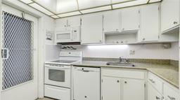 Picture of 1101 Hillcrest Ct # 103, Hollywood, FL 33021