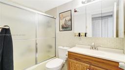 Picture of 1101 Hillcrest Ct # 103, Hollywood, FL 33021