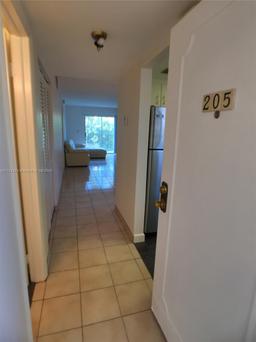 Picture of 1821 Jefferson Ave # 205, Miami Beach, FL 33139