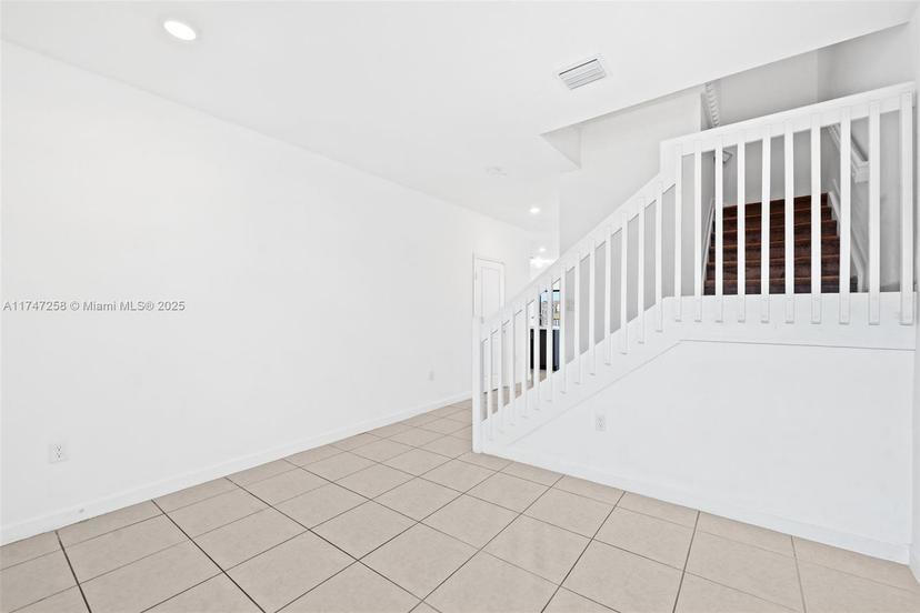 Picture of 10107 SW 231St Ln, Miami FL 33190