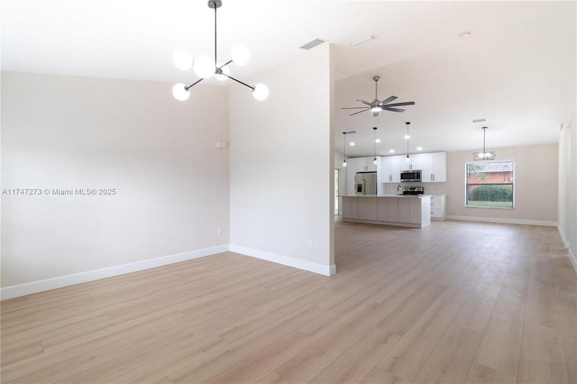Picture of 2529 SE 20Th Pl, Cape Coral FL 33904