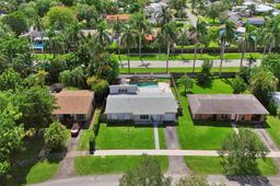 Picture of 9230 SW 183Rd Ter, Palmetto Bay, FL 33157