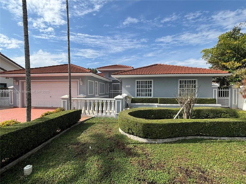 Picture of 1994 SW 142Nd Ct, Miami FL 33175