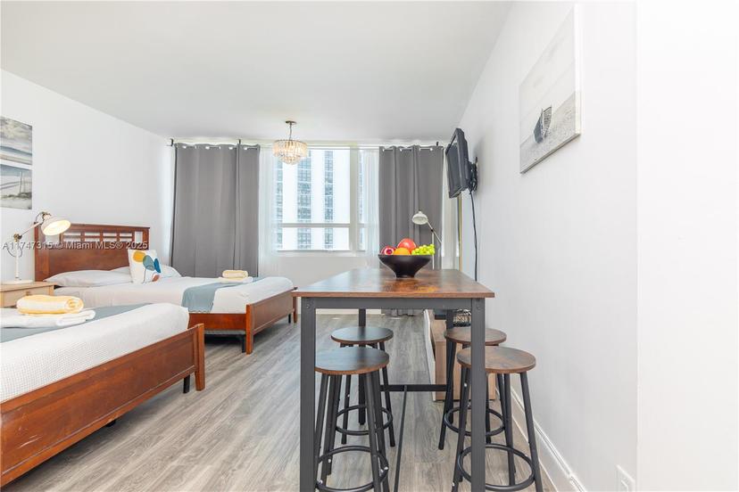 Picture of 5445 Collins Ave # 712, Miami Beach FL 33140