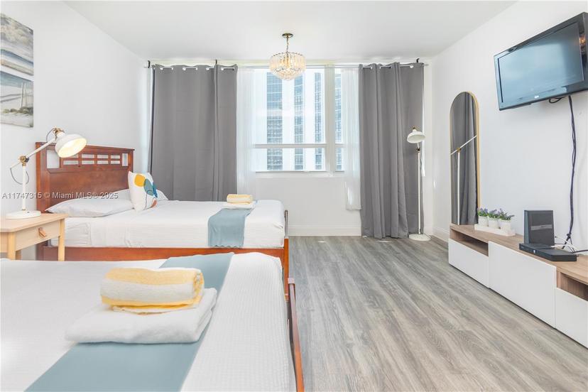 Picture of 5445 Collins Ave # 712, Miami Beach FL 33140