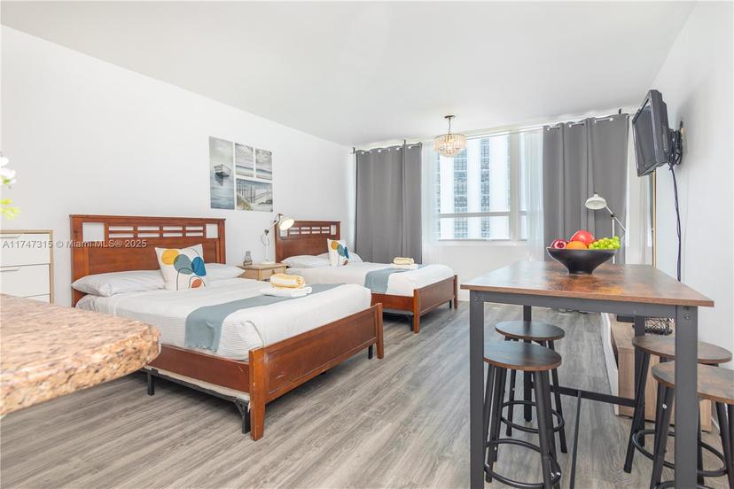 Picture of 5445 Collins Ave # 712, Miami Beach FL 33140