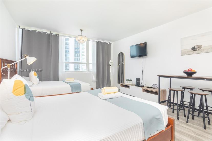 Picture of 5445 Collins Ave # 712, Miami Beach FL 33140
