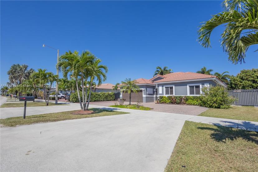 Picture of 15333 SW 184Th St, Miami FL 33187