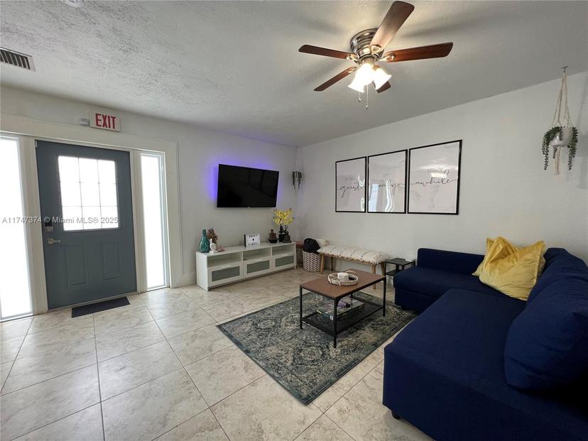 Picture of 7570 Simms St, Hollywood FL 33024