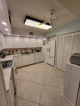 Picture of 2810 N 46Th Ave # F462, Hollywood, FL 33021