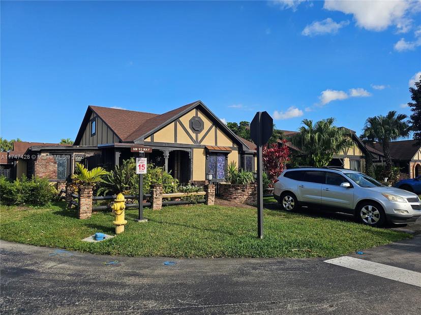 Picture of 4471 NW 93Rd Way, Sunrise FL 33351