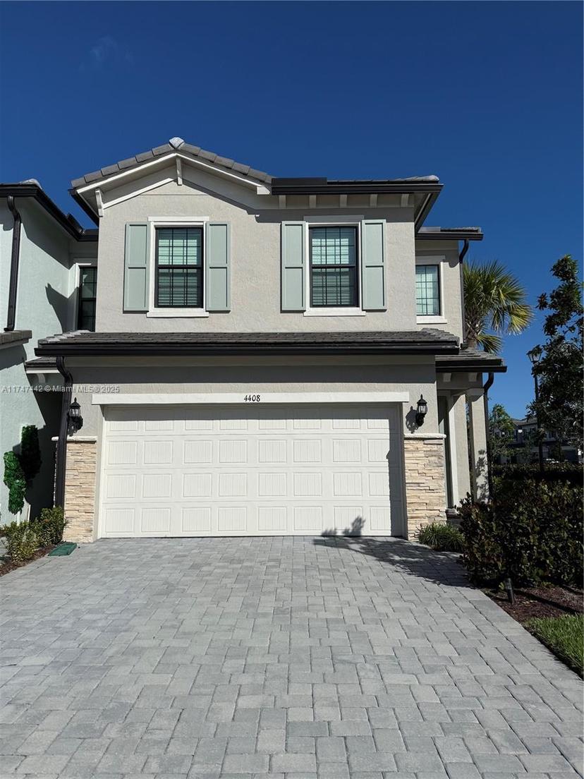 Picture of 4408 W Appleton Cir W # 0, Oakland Park FL 33309