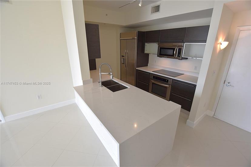 Picture of 550 Okeechobee Blvd # 1417, West Palm Beach FL 33401