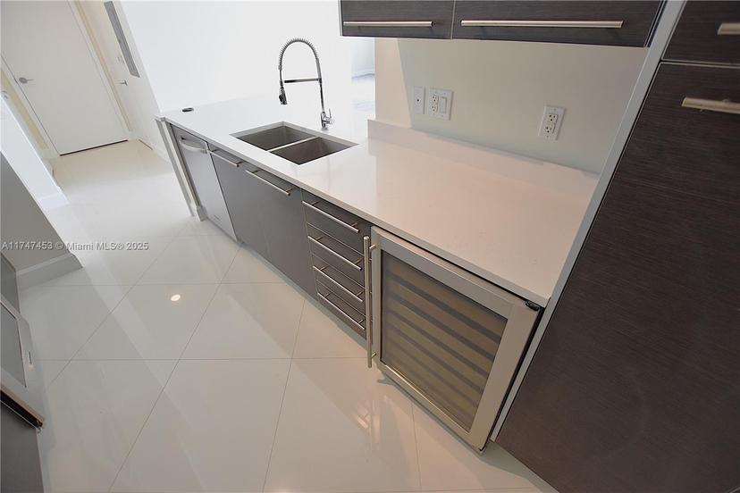 Picture of 550 Okeechobee Blvd # 1417, West Palm Beach FL 33401