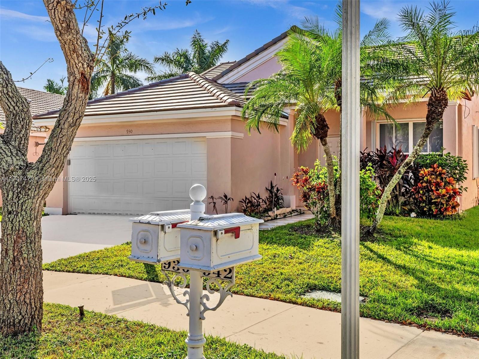 Picture of 930 Briar Ridge Rd, Weston, FL 33327