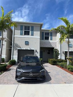 Picture of 1848 SE 7 Ter # 1848, Homestead, FL 33034