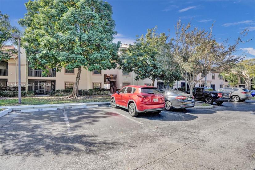 Picture of 10690 NW 14Th St # 128, Plantation FL 33322